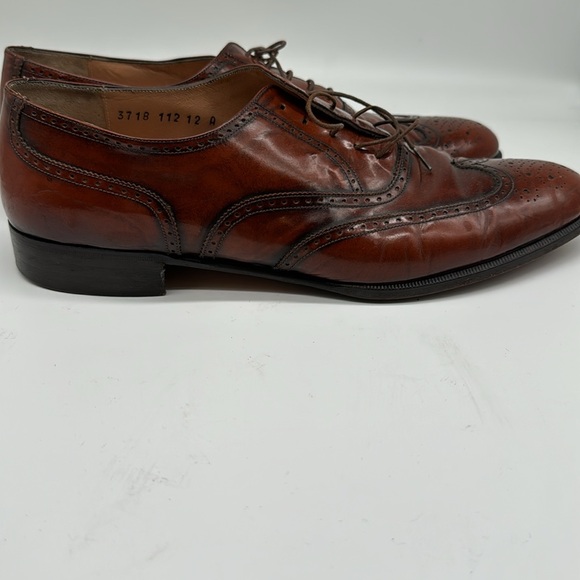 Salvatore Ferragamo 12 1/2 excellent condition - Picture 3 of 6